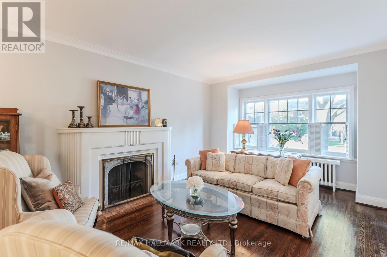 79 Parkhurst Boulevard, Toronto, Ontario  M4G 2E4 - Photo 7 - C12654936