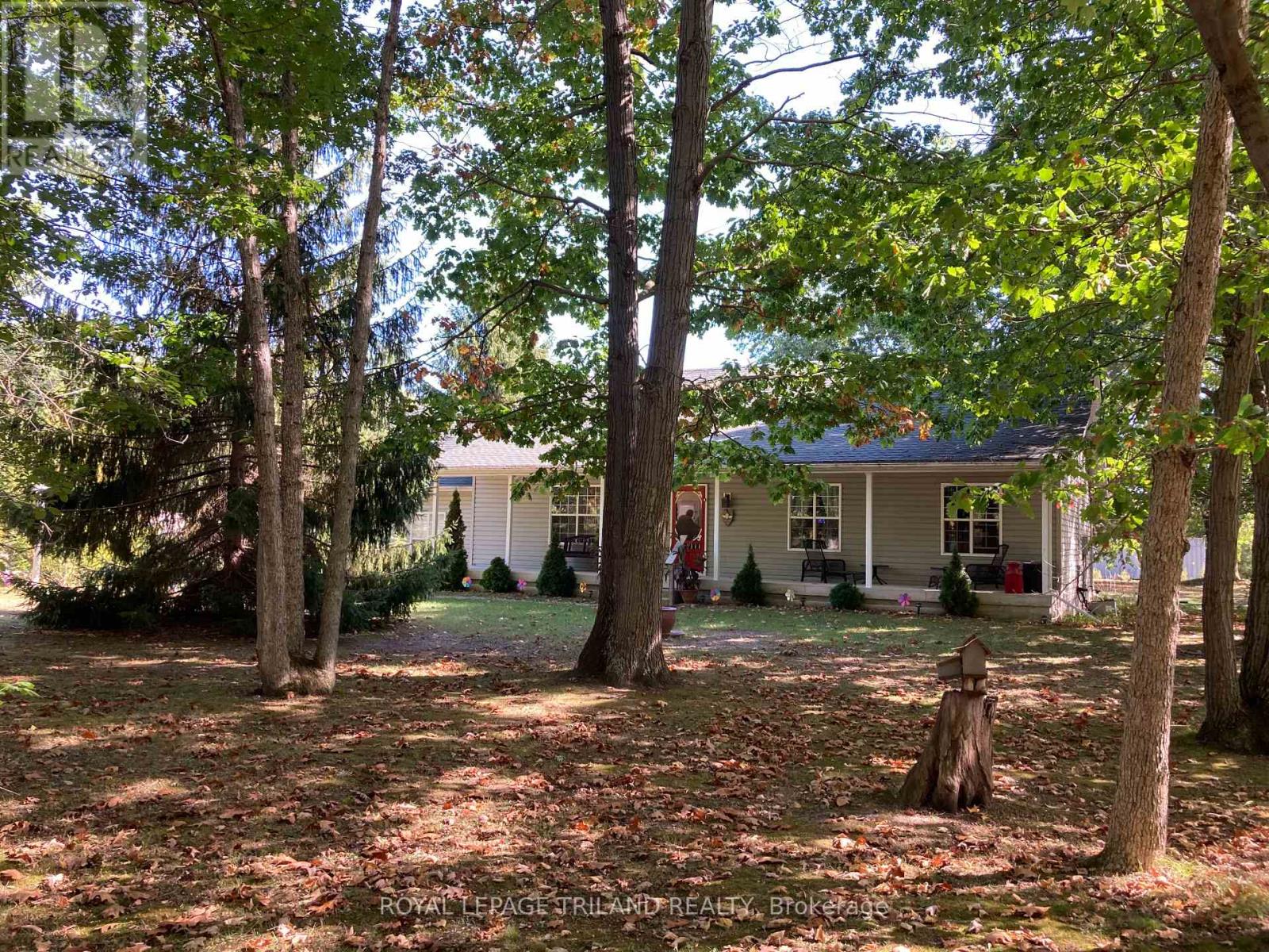 9909 Northville Crescent, Lambton Shores, Ontario  N0M 2N0 - Photo 22 - X12556264