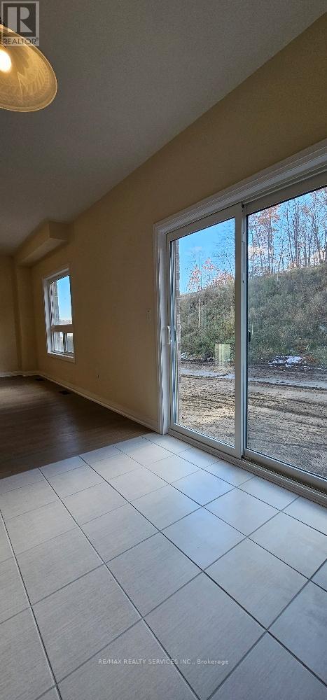 11 Revol Road, Penetanguishene, Ontario  L9M 0W8 - Photo 10 - S12654970