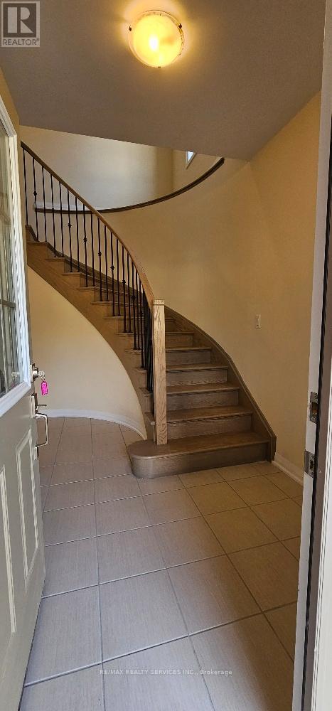 11 Revol Road, Penetanguishene, Ontario  L9M 0W8 - Photo 2 - S12654970