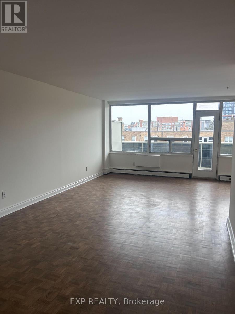 711 - 650 Briar Hill Avenue, Toronto, Ontario  M5N 1N3 - Photo 4 - C12654122