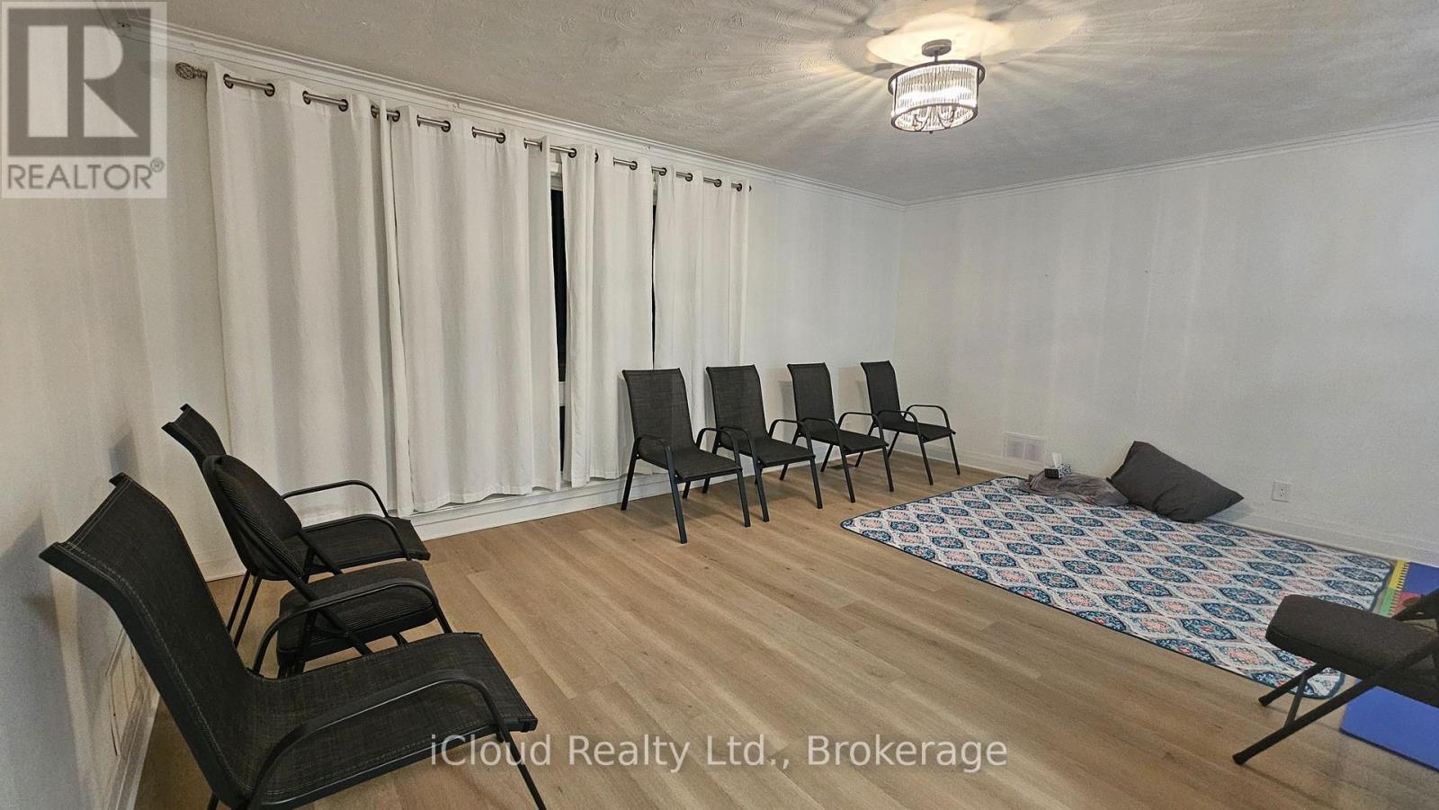 MAIN - 1393 BIRCHMOUNT ROAD, Toronto, Ontario