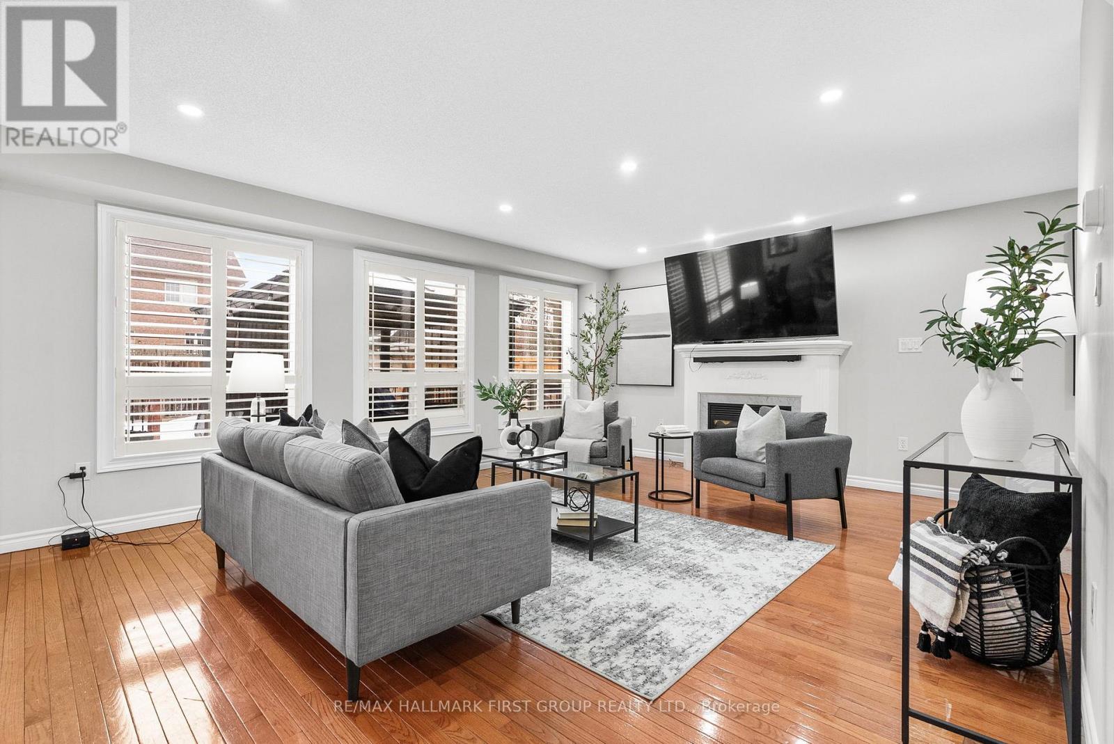 574 Clearsky Avenue, Oshawa, Ontario  L1K 2P7 - Photo 4 - E12655002