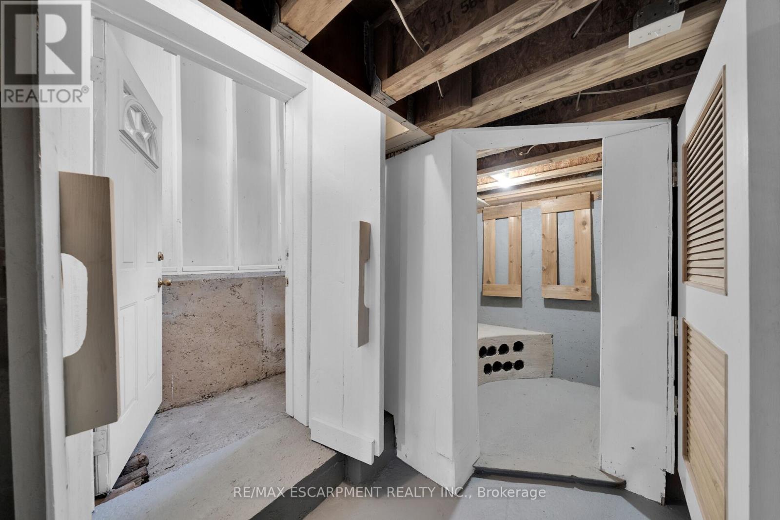 550 Beach Boulevard, Hamilton, Ontario  L8H 6X3 - Photo 38 - X12654986