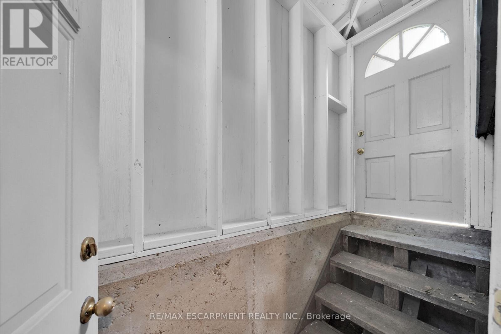 550 Beach Boulevard, Hamilton, Ontario  L8H 6X3 - Photo 39 - X12654986