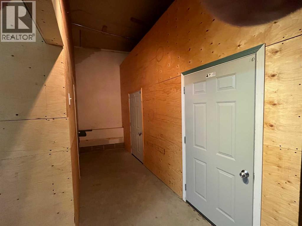 114 Centre Street N, Sundre, Alberta  T0M 1X0 - Photo 11 - A2236276