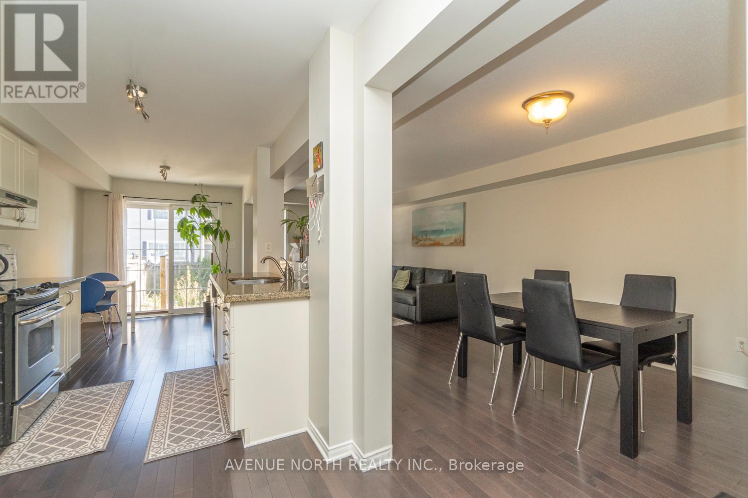 103 Osnabrook Private, Ottawa, Ontario  K2J 0G7 - Photo 4 - X12655014