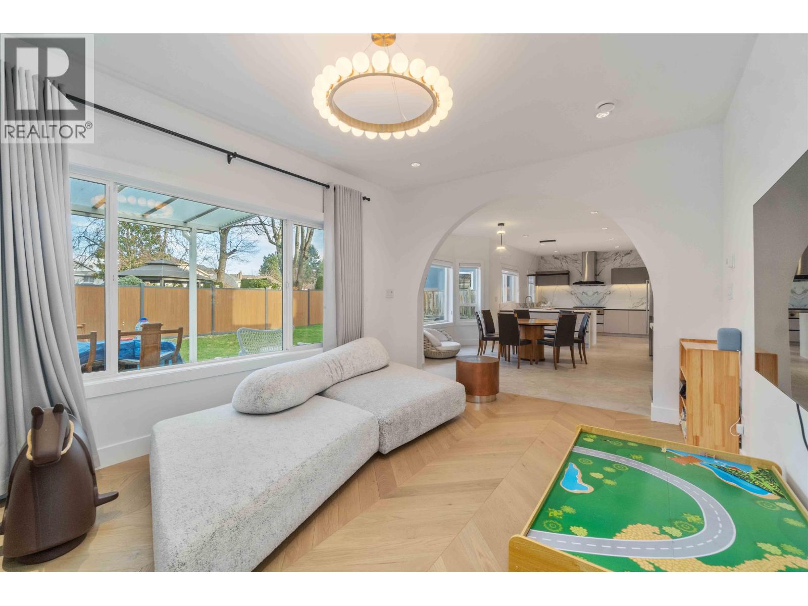 5651 Walton Road, Richmond, British Columbia  V7C 2L8 - Photo 8 - R3075252