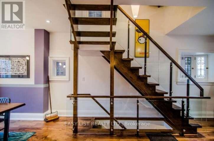 76 Dunn Avenue, Toronto, Ontario  M6K 2R6 - Photo 12 - W12655006