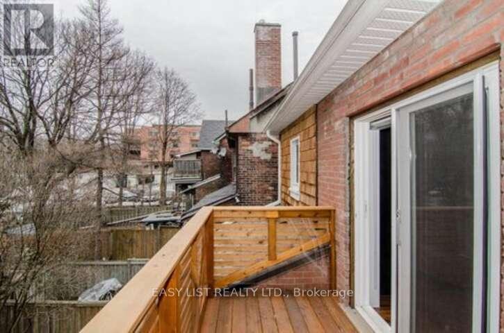 76 Dunn Avenue, Toronto, Ontario  M6K 2R6 - Photo 19 - W12655006