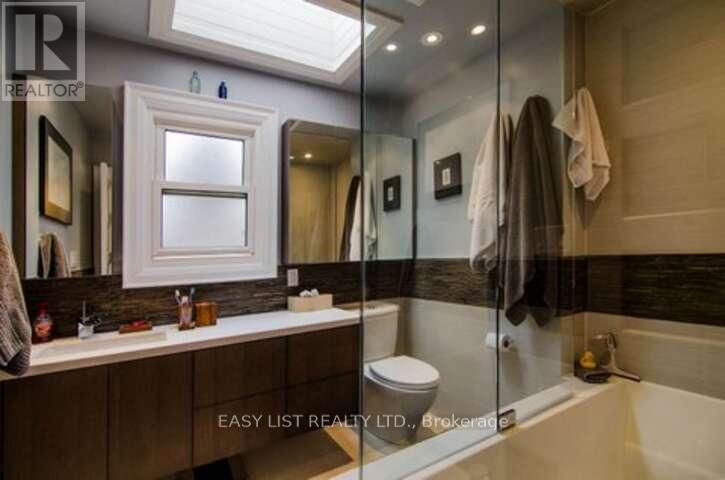 76 Dunn Avenue, Toronto, Ontario  M6K 2R6 - Photo 20 - W12655006