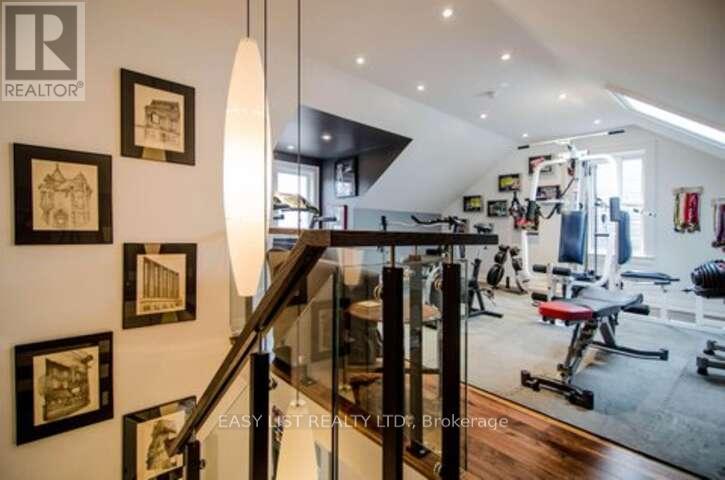 76 Dunn Avenue, Toronto, Ontario  M6K 2R6 - Photo 25 - W12655006