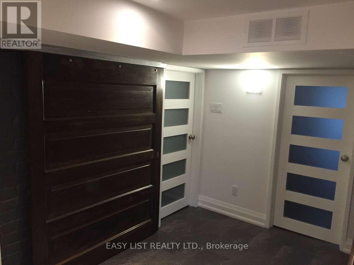 76 Dunn Avenue, Toronto, Ontario  M6K 2R6 - Photo 31 - W12655006