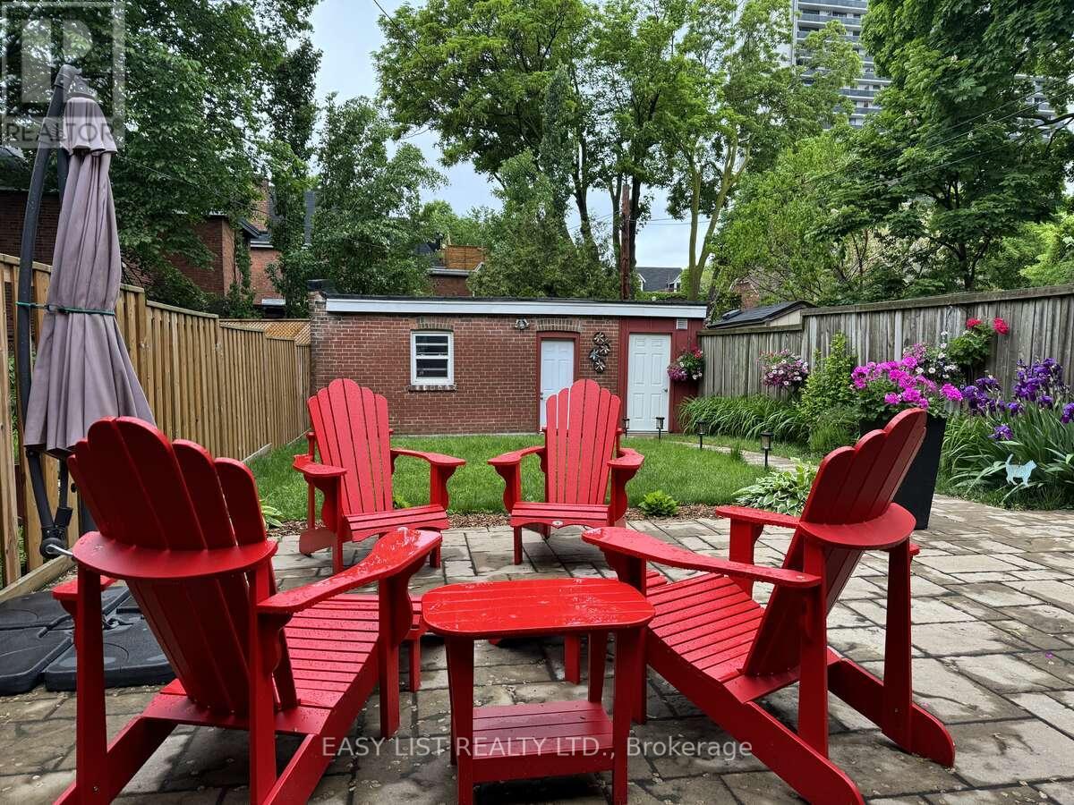 76 Dunn Avenue, Toronto, Ontario  M6K 2R6 - Photo 35 - W12655006