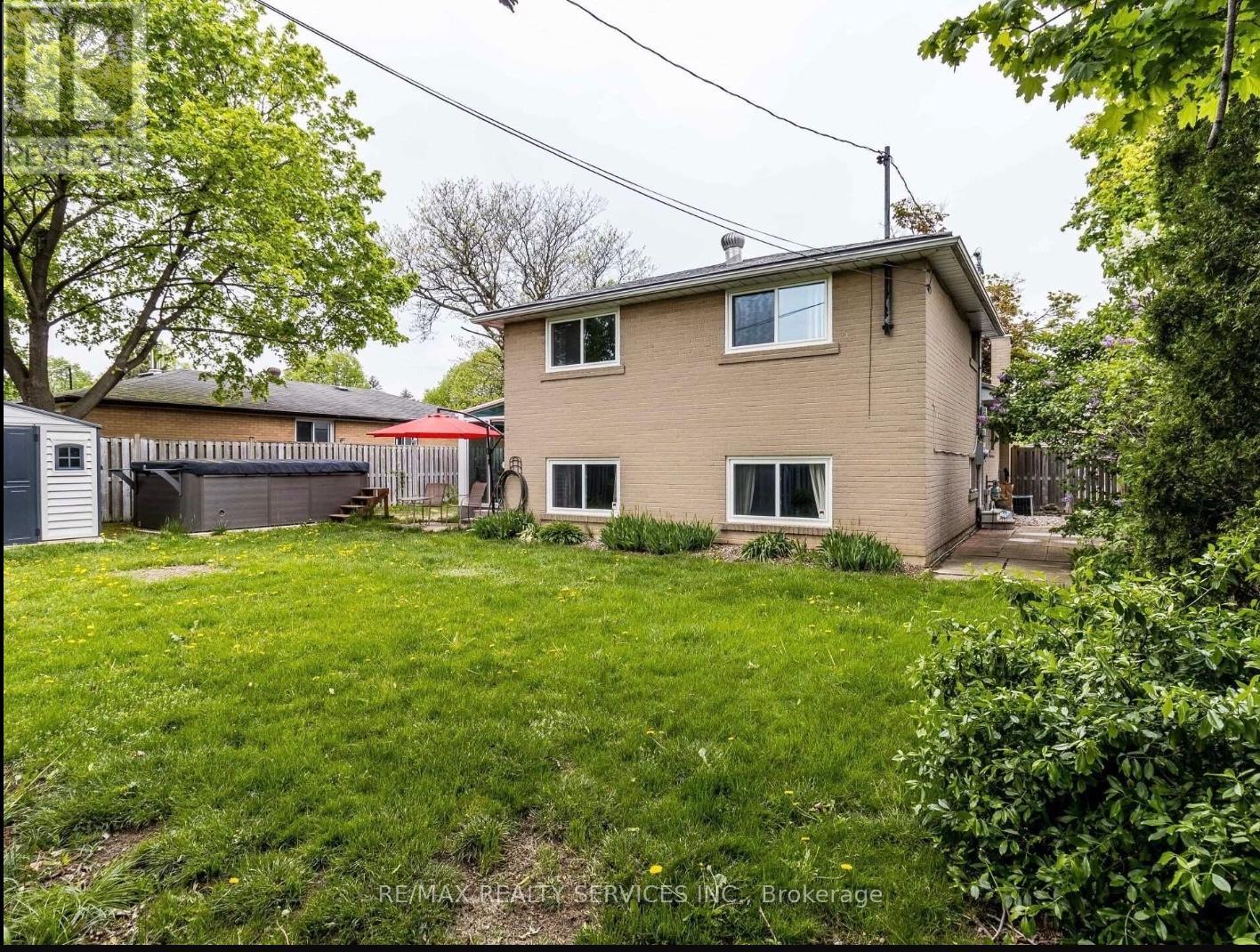 64 Brookdale Crescent, Brampton, Ontario  L6T 1M7 - Photo 10 - W12655016