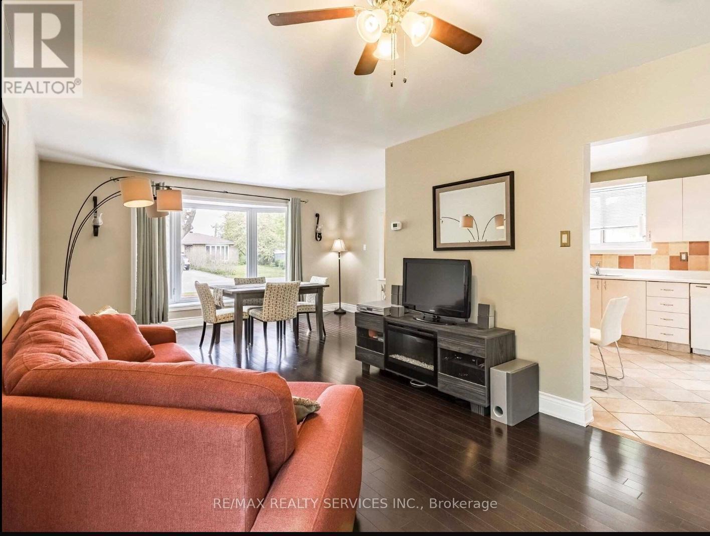 64 Brookdale Crescent, Brampton, Ontario  L6T 1M7 - Photo 6 - W12655016