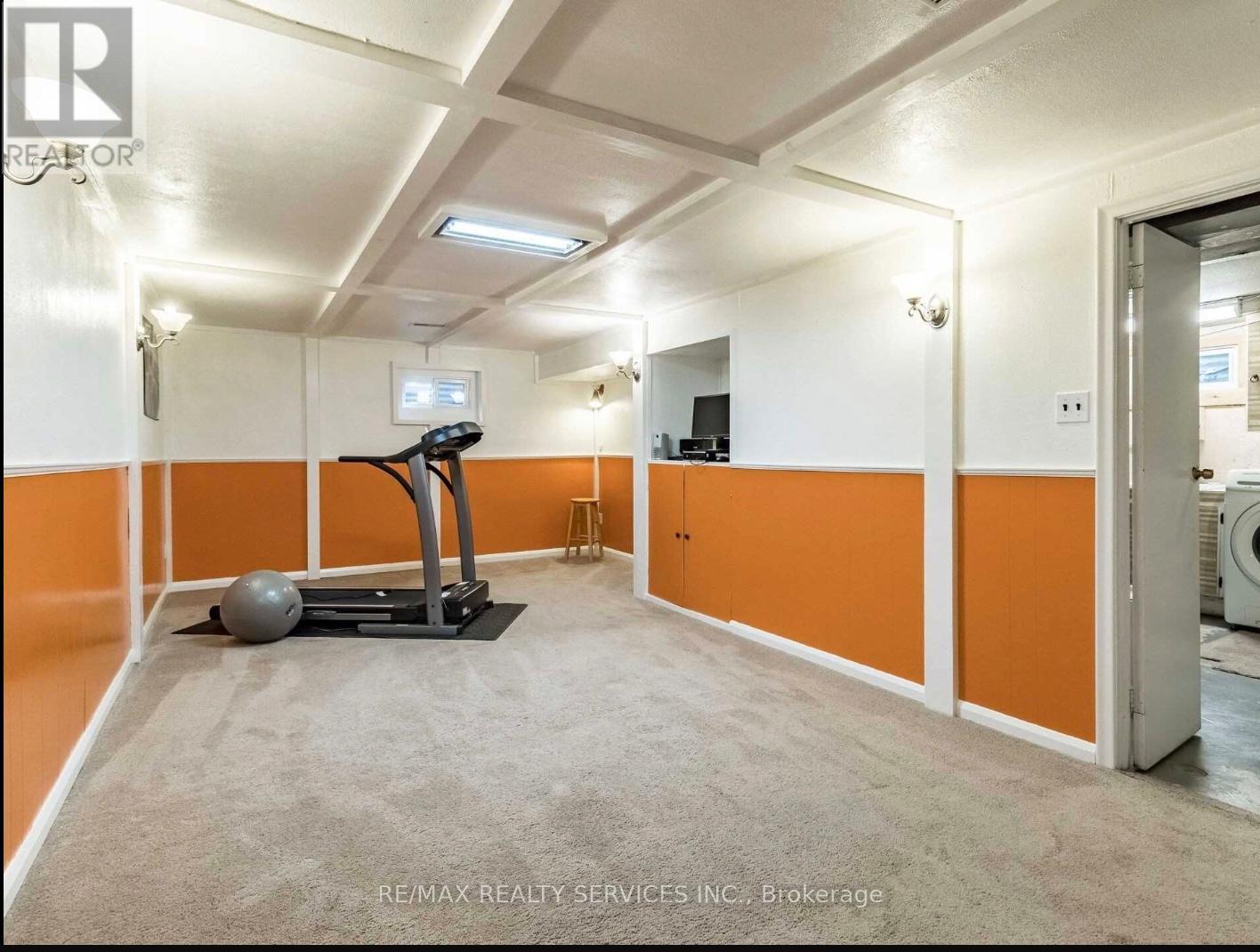 64 Brookdale Crescent, Brampton, Ontario  L6T 1M7 - Photo 9 - W12655016