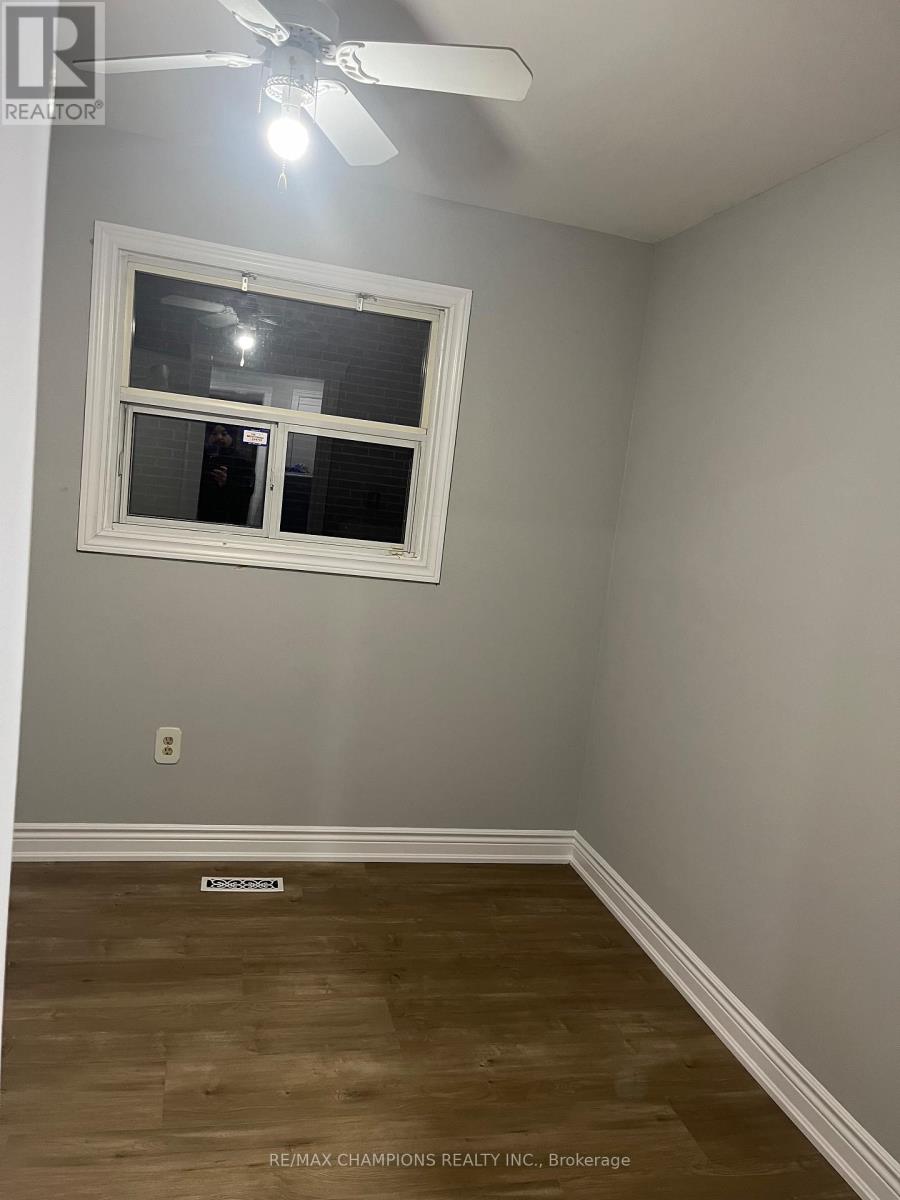 249 Centre Street N, Brampton, Ontario  L6V 2R3 - Photo 13 - W12655020