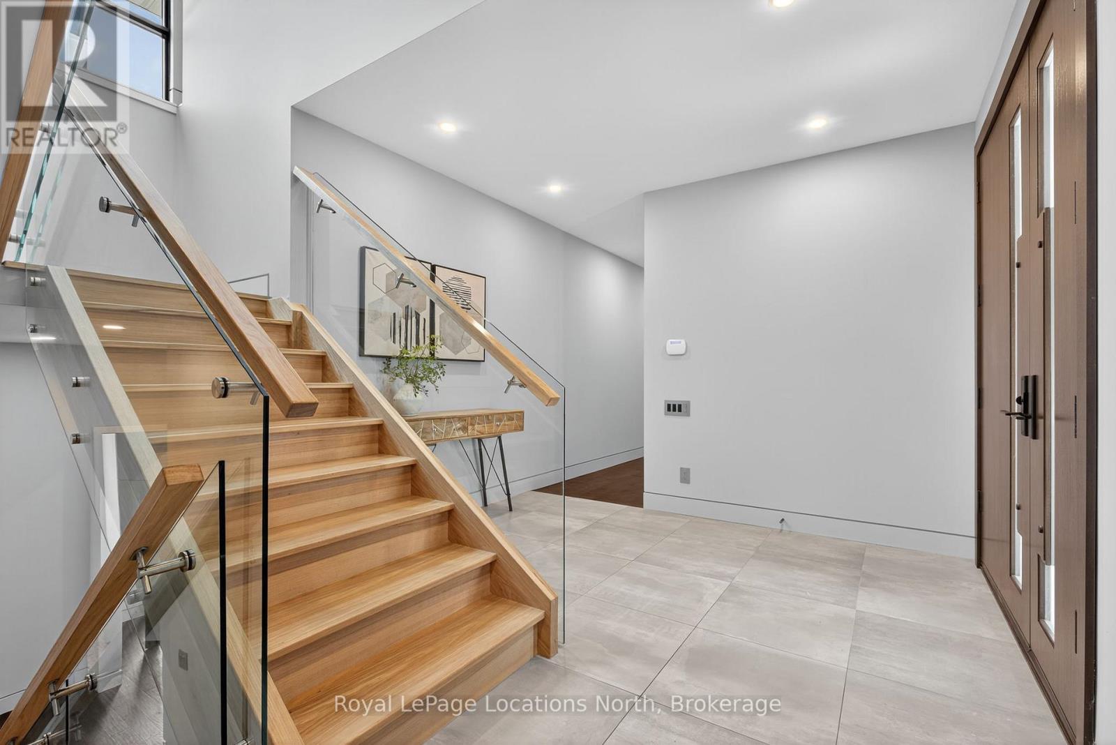 116 Courchevel Crescent, Blue Mountains, Ontario  L9Y 0V4 - Photo 17 - X12655050