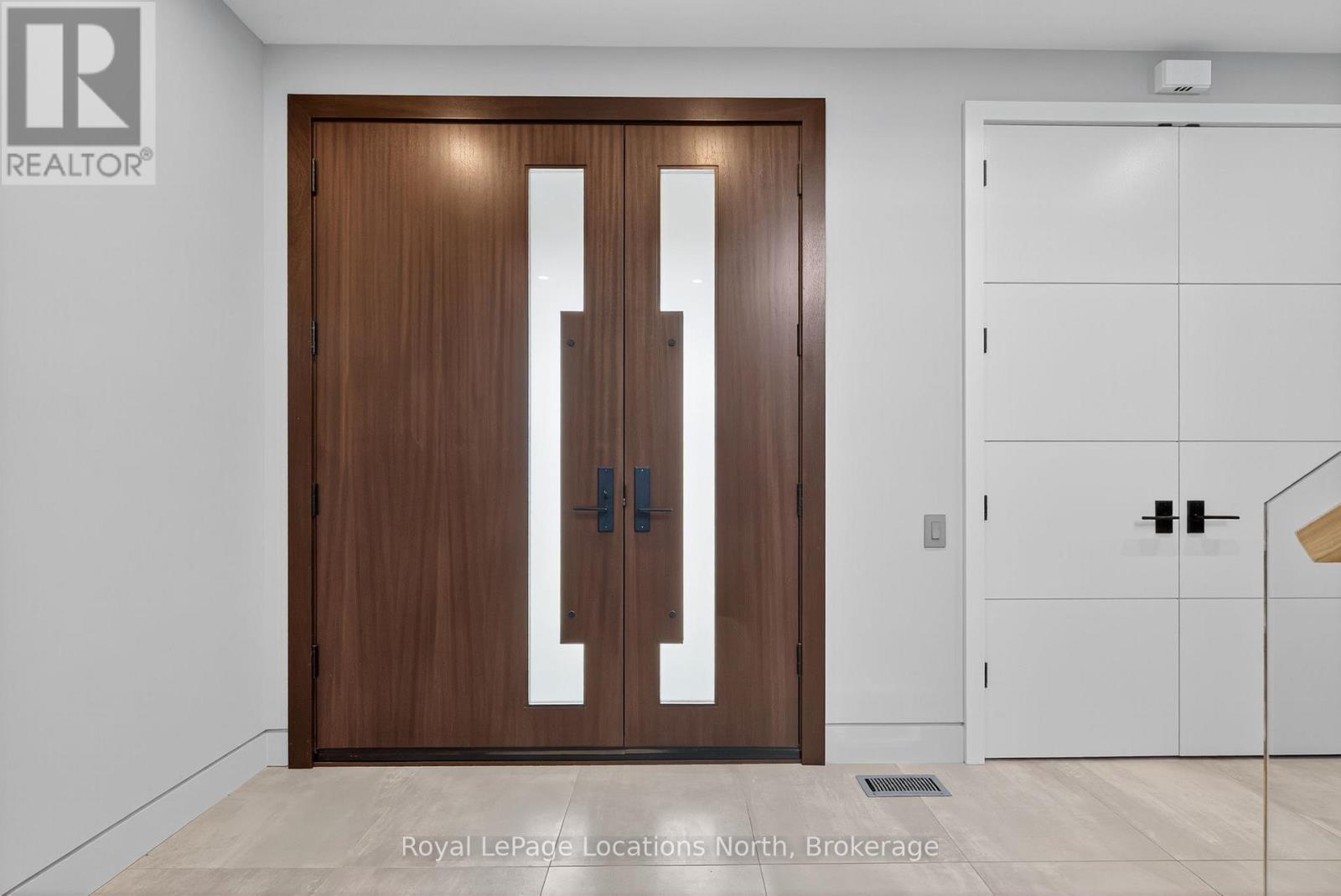 116 Courchevel Crescent, Blue Mountains, Ontario  L9Y 0V4 - Photo 18 - X12655050