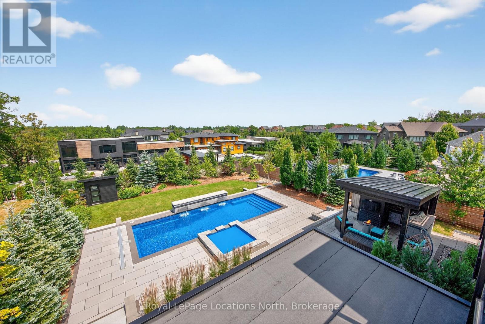 116 Courchevel Crescent, Blue Mountains, Ontario  L9Y 0V4 - Photo 2 - X12655050