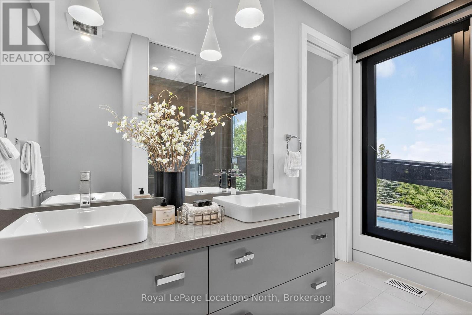 116 Courchevel Crescent, Blue Mountains, Ontario  L9Y 0V4 - Photo 26 - X12655050