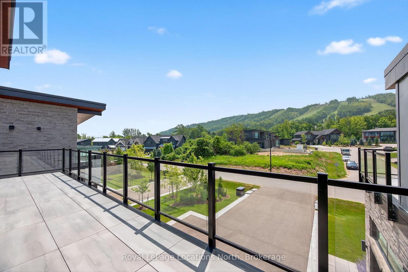 116 Courchevel Crescent, Blue Mountains, Ontario  L9Y 0V4 - Photo 8 - X12655050