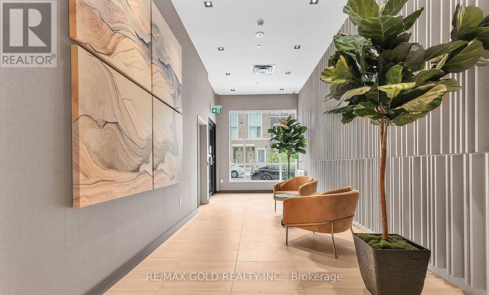 1116 - 60 Honeycrisp Crescent, Vaughan, Ontario  L4K 0N5 - Photo 3 - N12655042