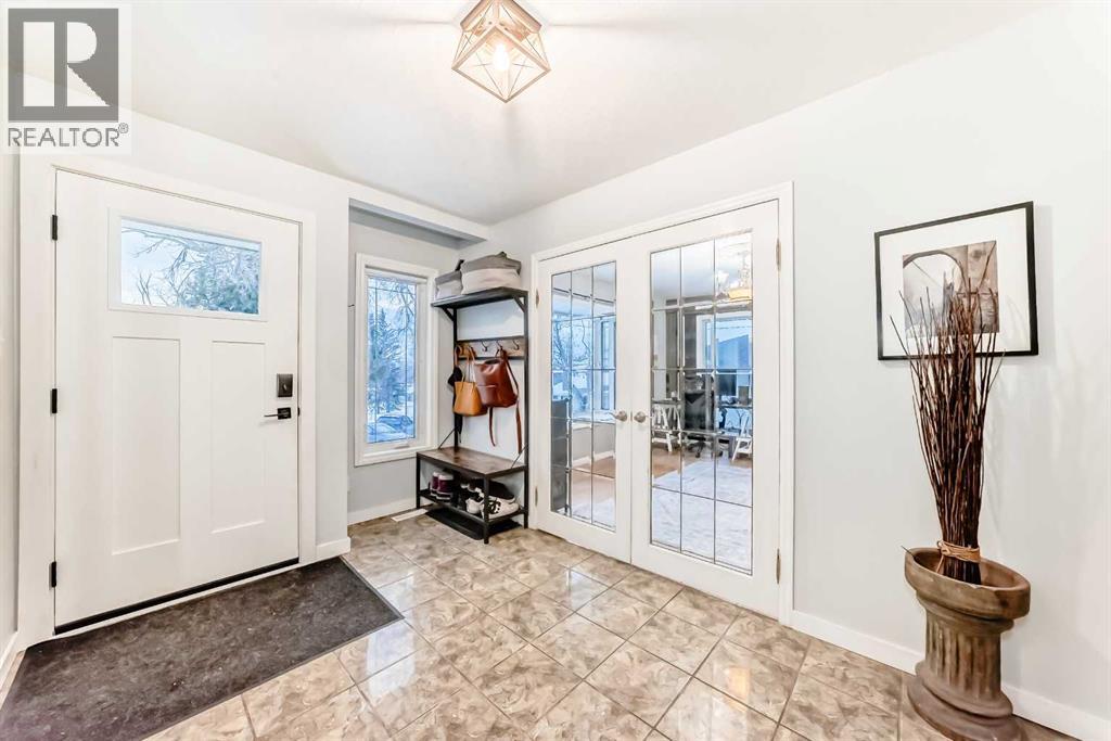 107 Fawn Crescent Se, Calgary, Alberta  T2H 0V8 - Photo 4 - A2276301