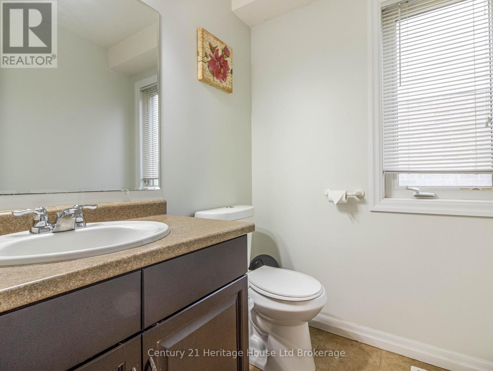 702 Frontenac Crescent, Woodstock, Ontario  N4V 0B1 - Photo 14 - X12492530