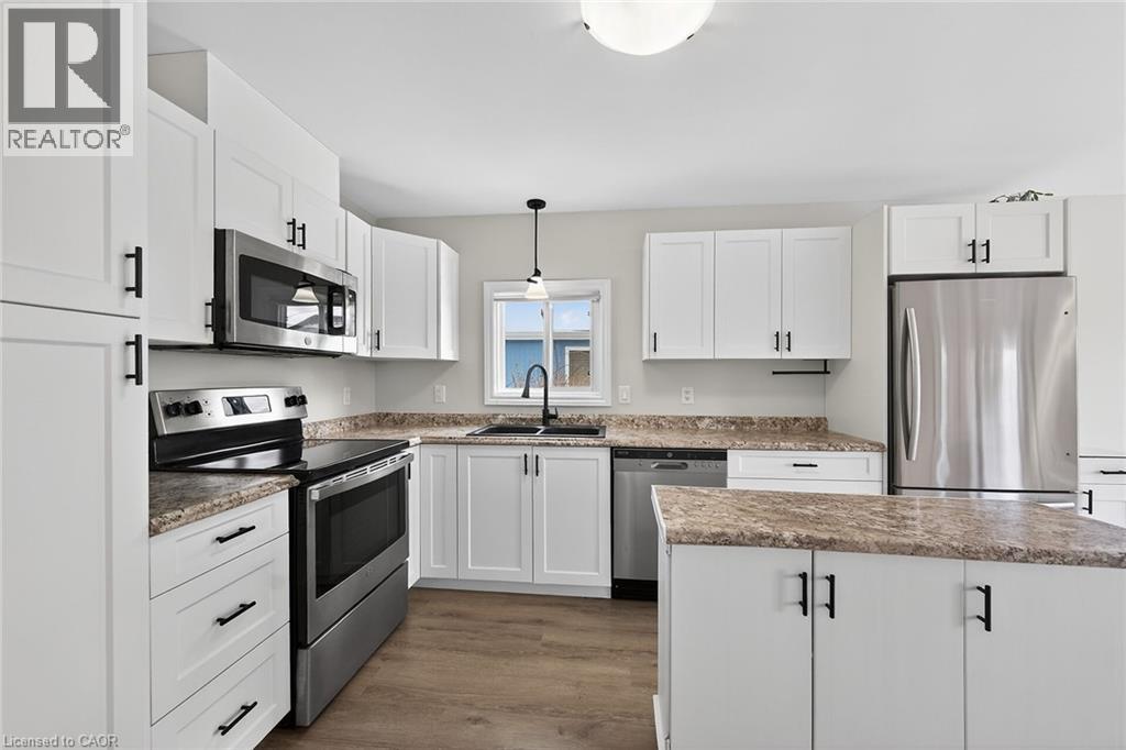 1294 8th Concession Road W Unit# 30 Hillside Cres, Flamborough, Ontario  N0B 2J0 - Photo 6 - 40795399