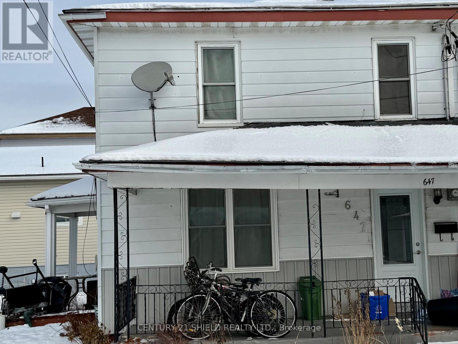 647 Gloucester Street N, Cornwall, Ontario K6H 3X7 - Photo 3 - X12483260