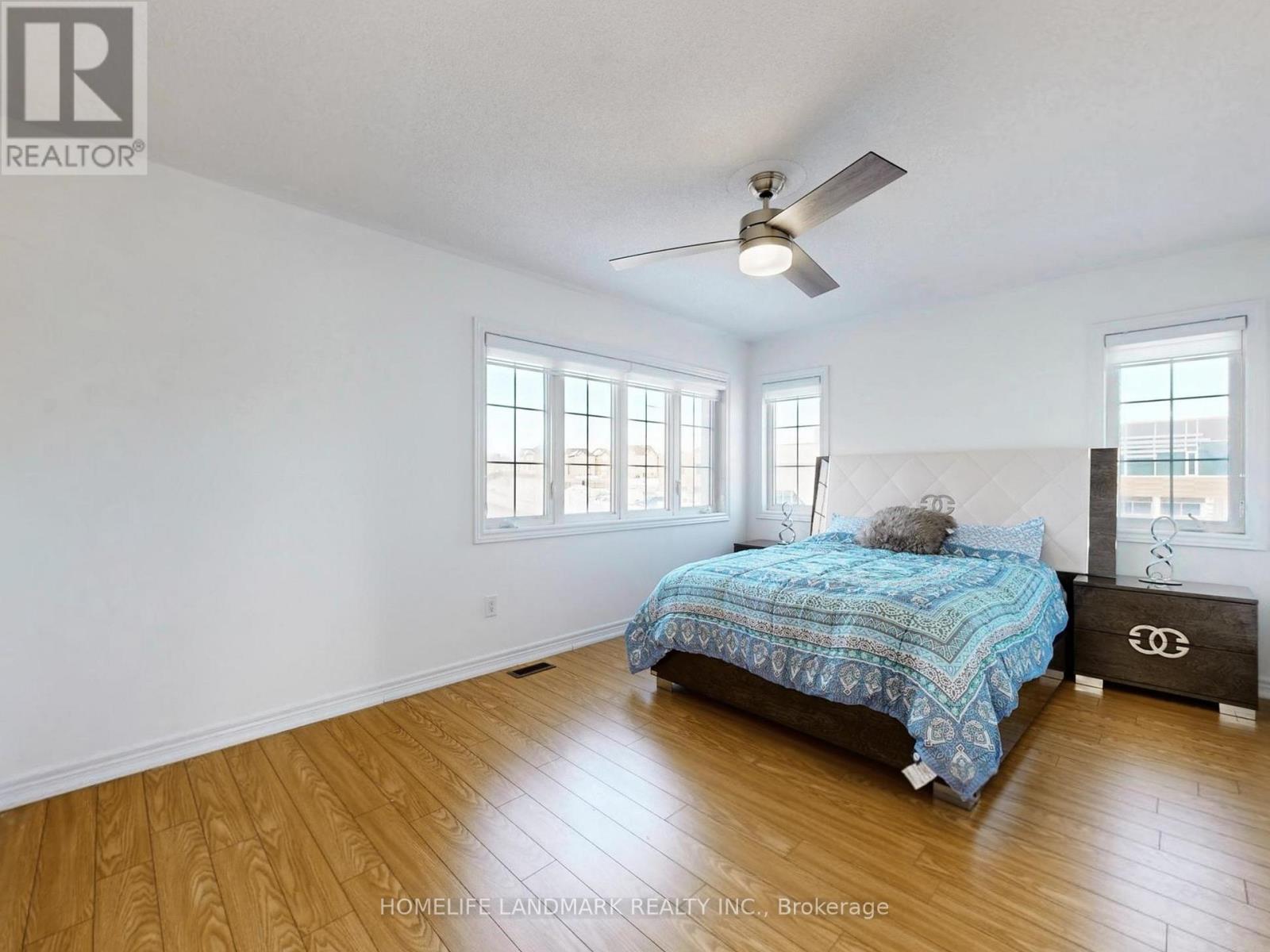 1080 Azalea Avenue, Pickering, Ontario  L1X 0G6 - Photo 17 - E12655090