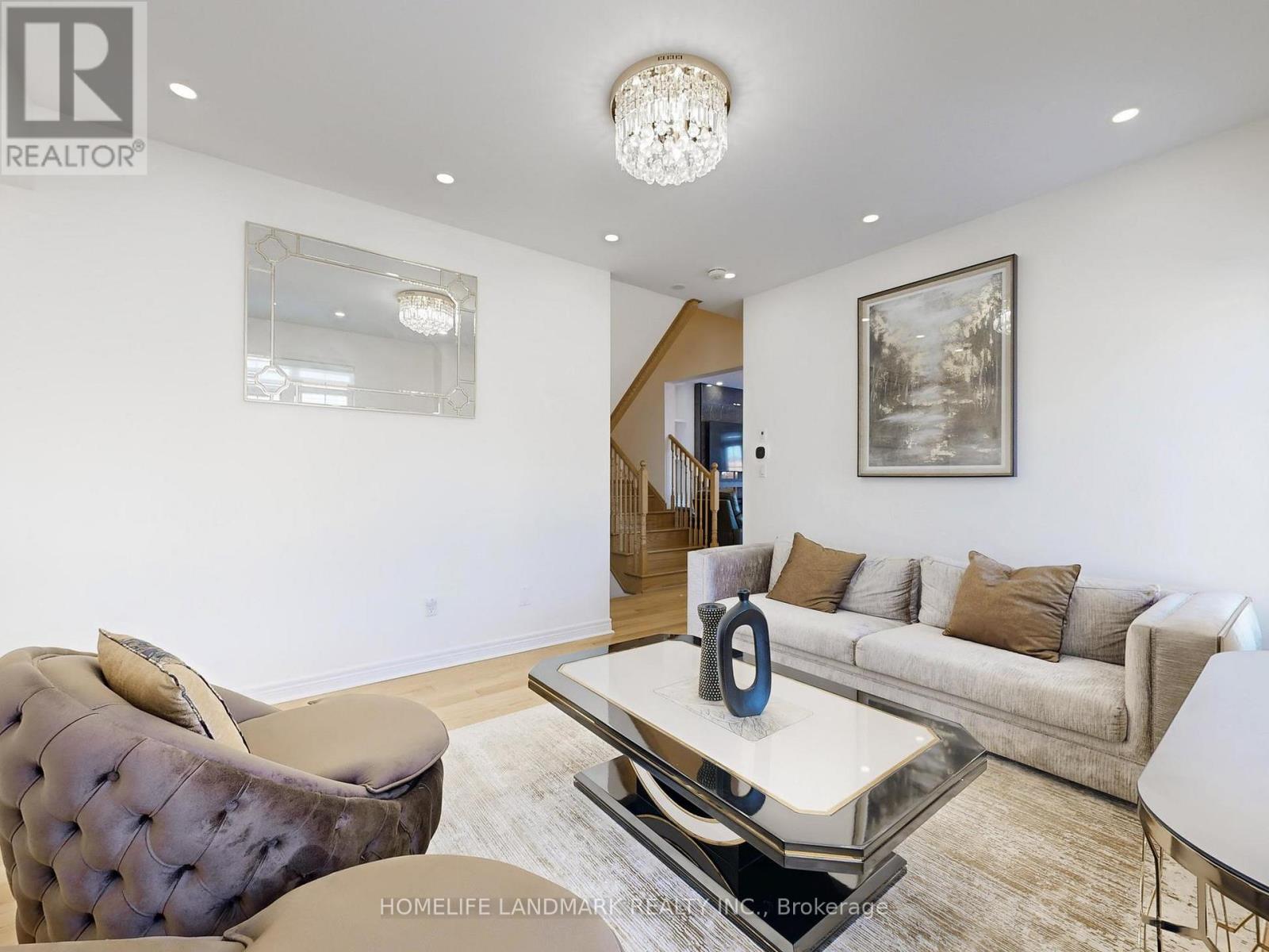 1080 Azalea Avenue, Pickering, Ontario  L1X 0G6 - Photo 7 - E12655090