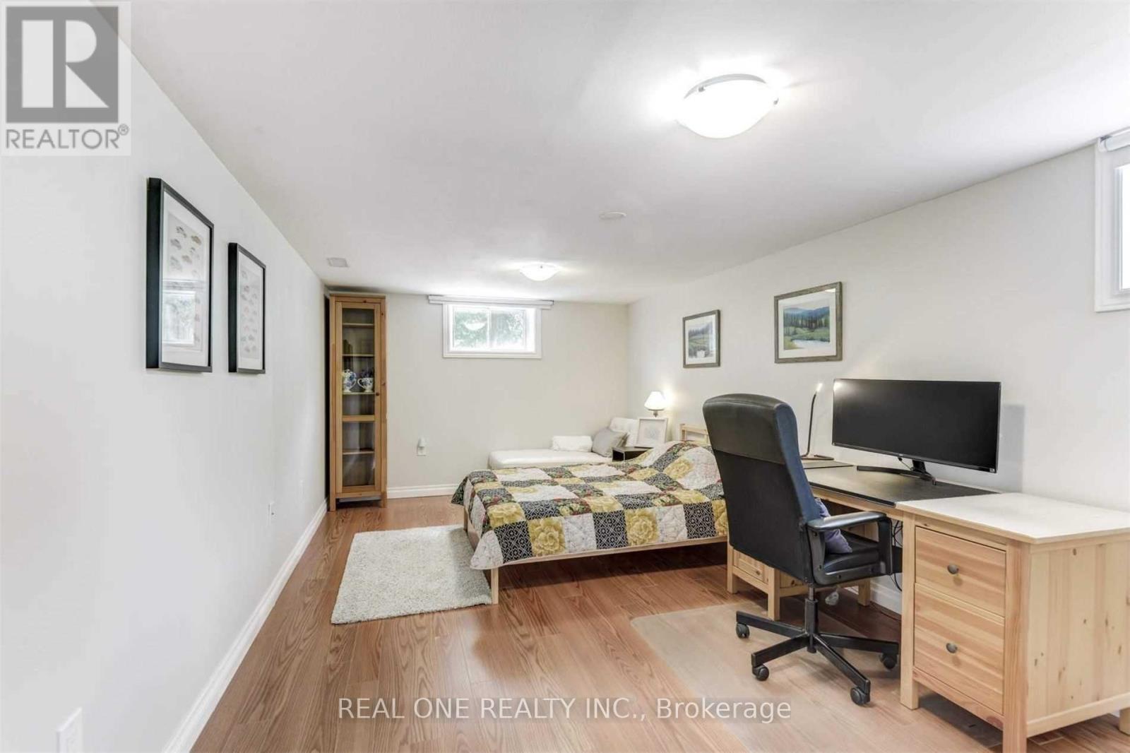 Bsmt - 3482 Ashcroft Crescent, Mississauga, Ontario  L5C 2E7 - Photo 4 - W12655068