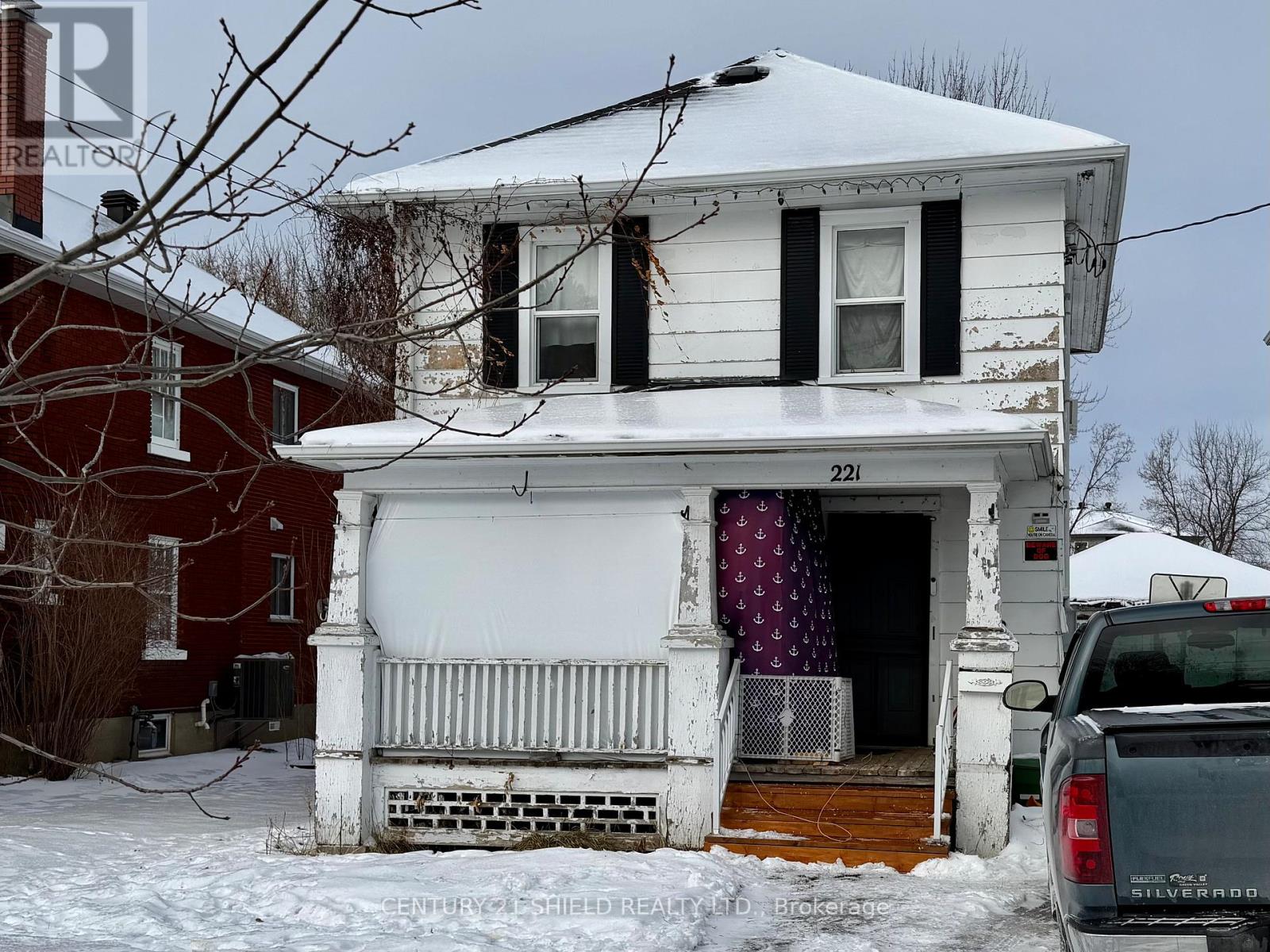 221 5TH STREET E, Cornwall, Ontario