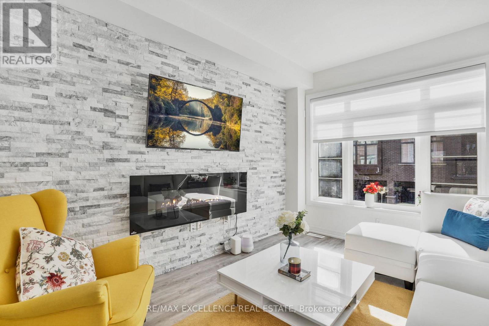 8 - 575 Woodward Ave Avenue, Hamilton, Ontario  L8H 0B3 - Photo 3 - X12655088