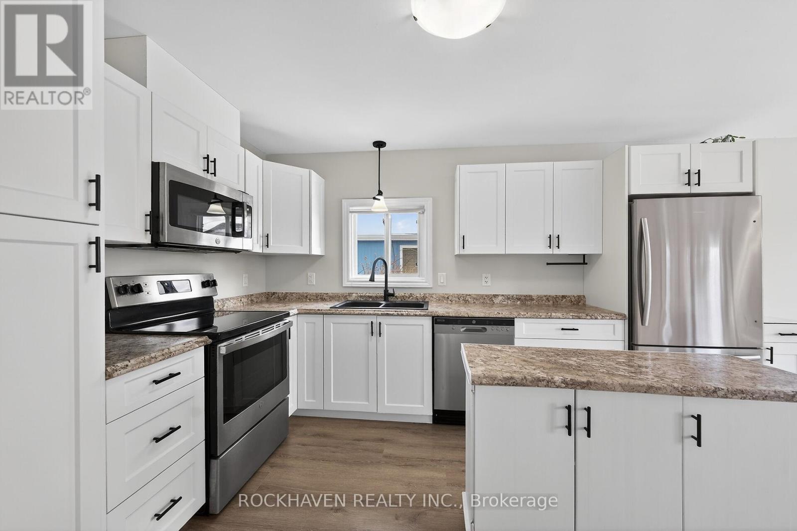 30 Hillside Cr - 1294 8th Concession Road W, Hamilton, Ontario  N0B 2J0 - Photo 6 - X12655094