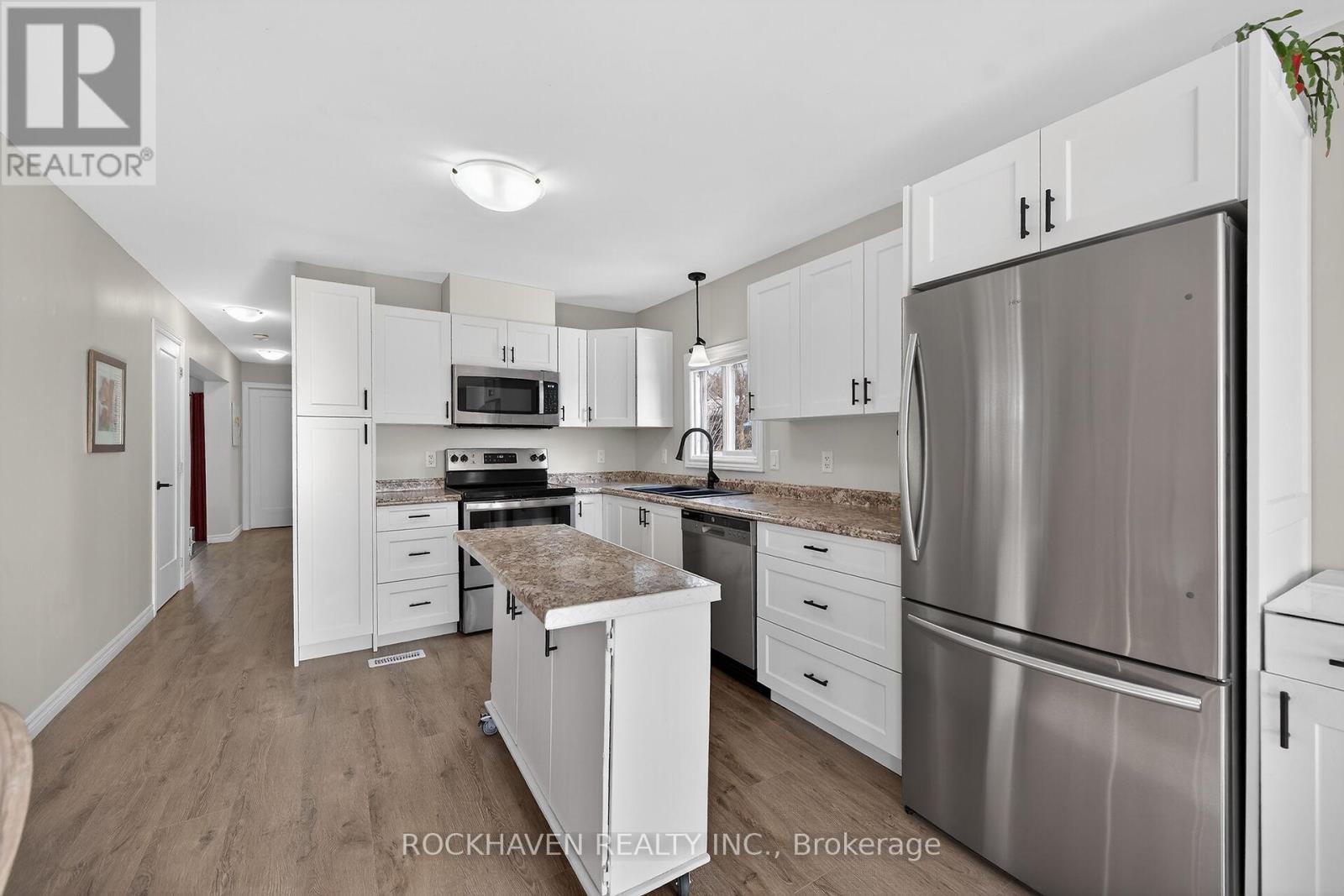 30 Hillside Cr - 1294 8th Concession Road W, Hamilton, Ontario  N0B 2J0 - Photo 8 - X12655094