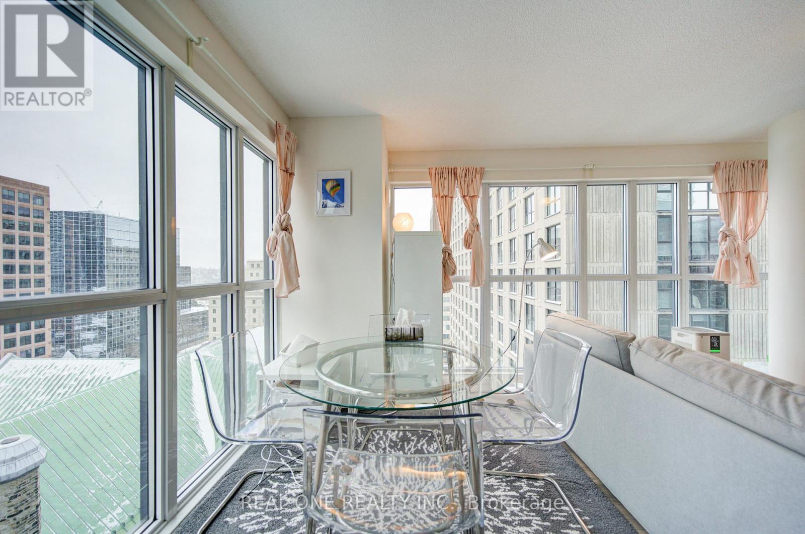 1509 - 28 Ted Rogers Way, Toronto, Ontario  M4Y 2W7 - Photo 14 - C12655108