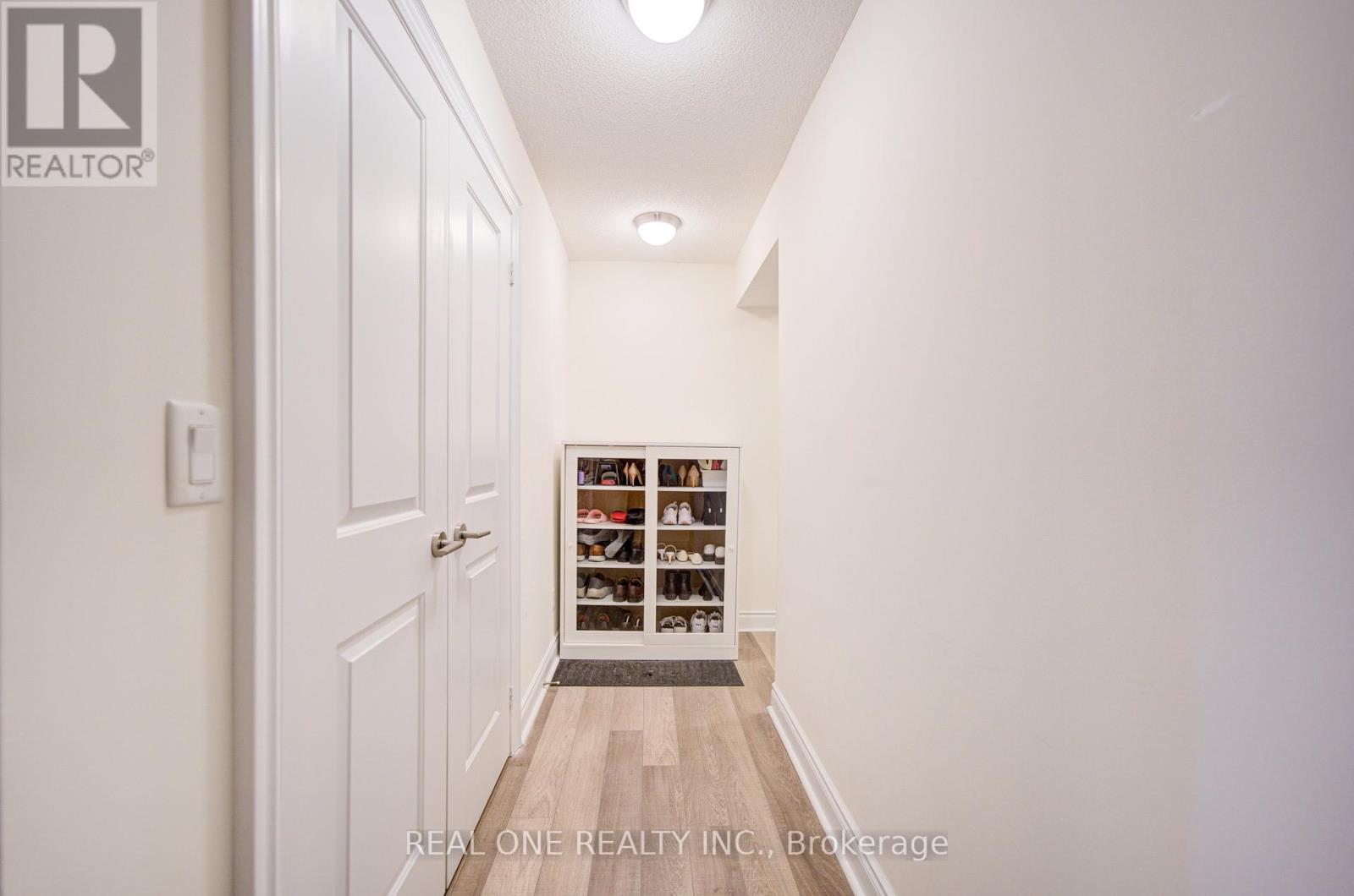 1509 - 28 Ted Rogers Way, Toronto, Ontario  M4Y 2W7 - Photo 7 - C12655108