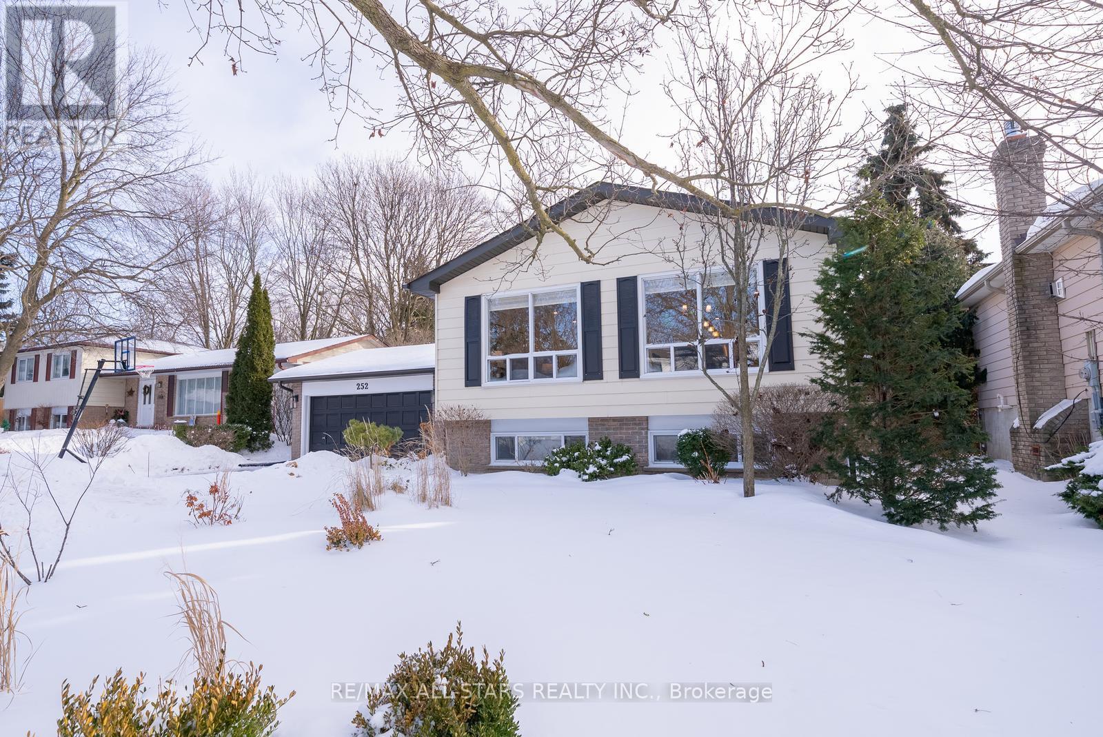 252 Blair Road, Whitchurch-Stouffville, Ontario  L4A 5Z6 - Photo 4 - N12655110