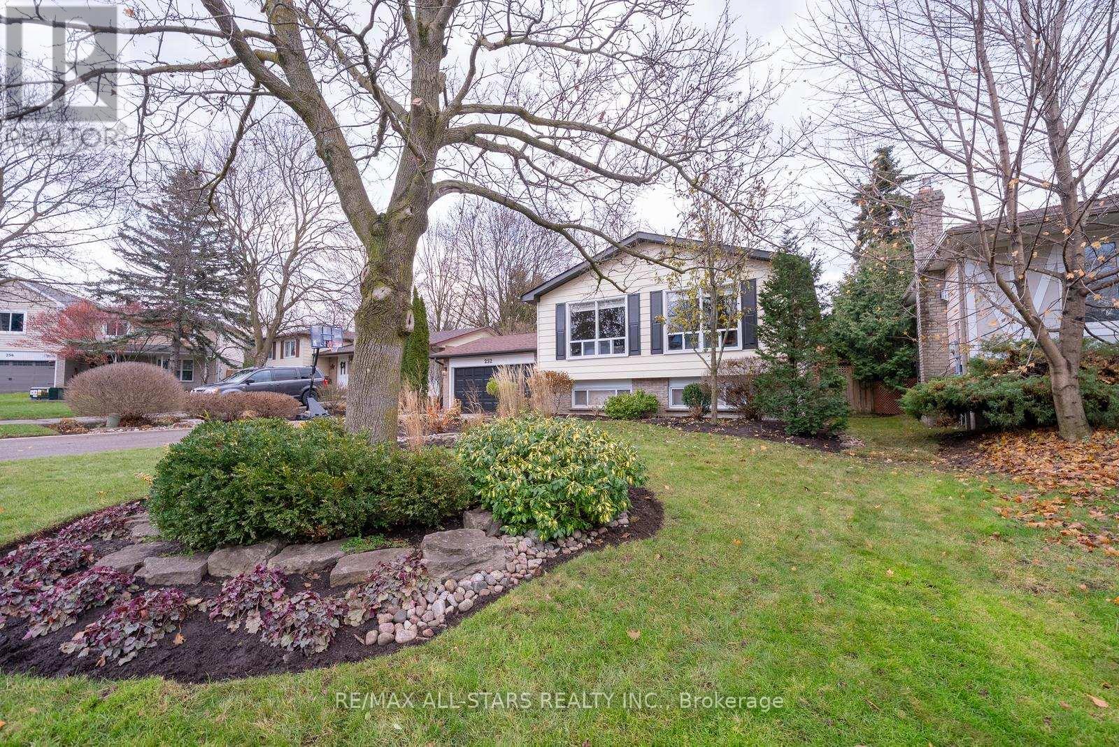 252 Blair Road, Whitchurch-Stouffville, Ontario  L4A 5Z6 - Photo 5 - N12655110