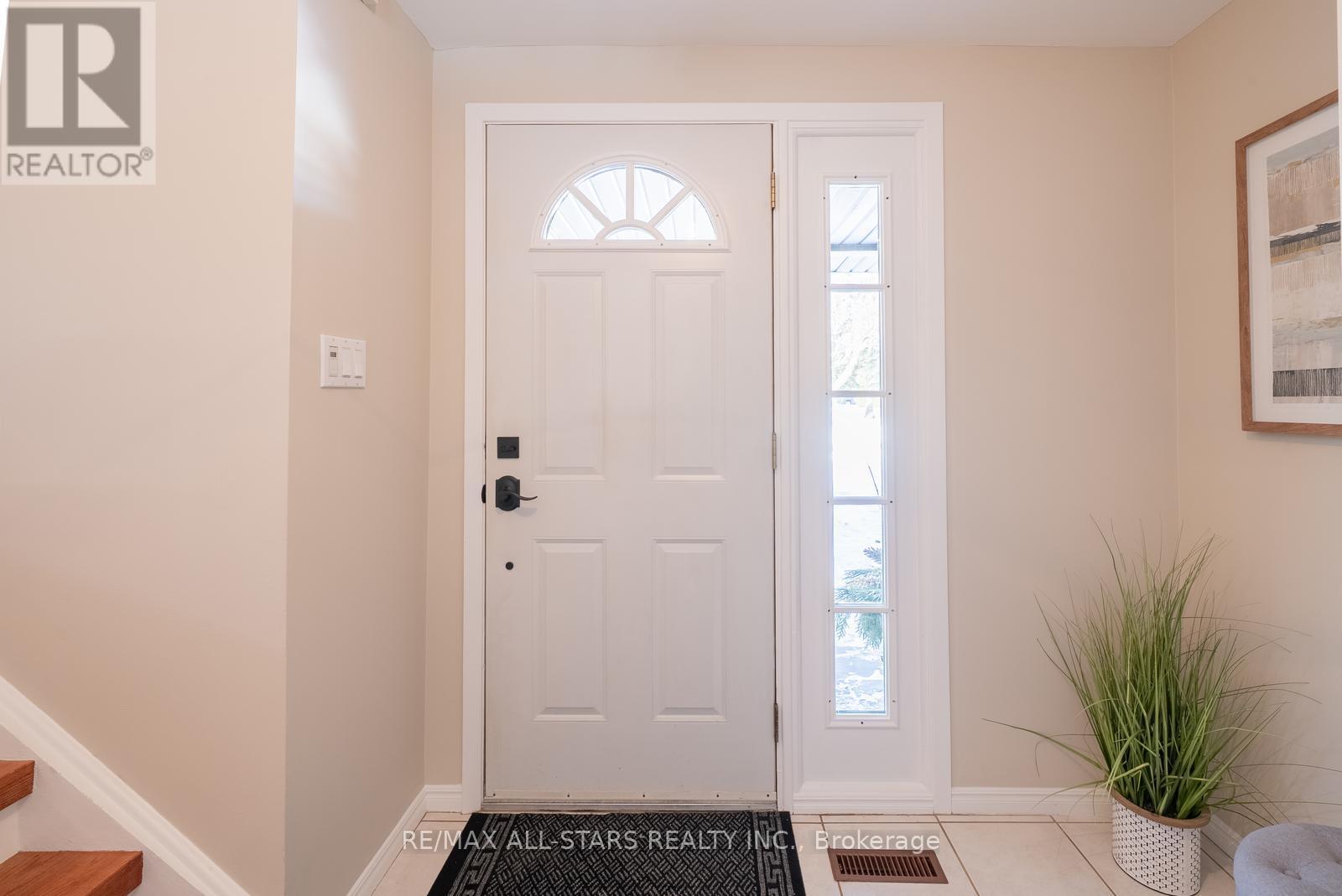 252 Blair Road, Whitchurch-Stouffville, Ontario  L4A 5Z6 - Photo 7 - N12655110