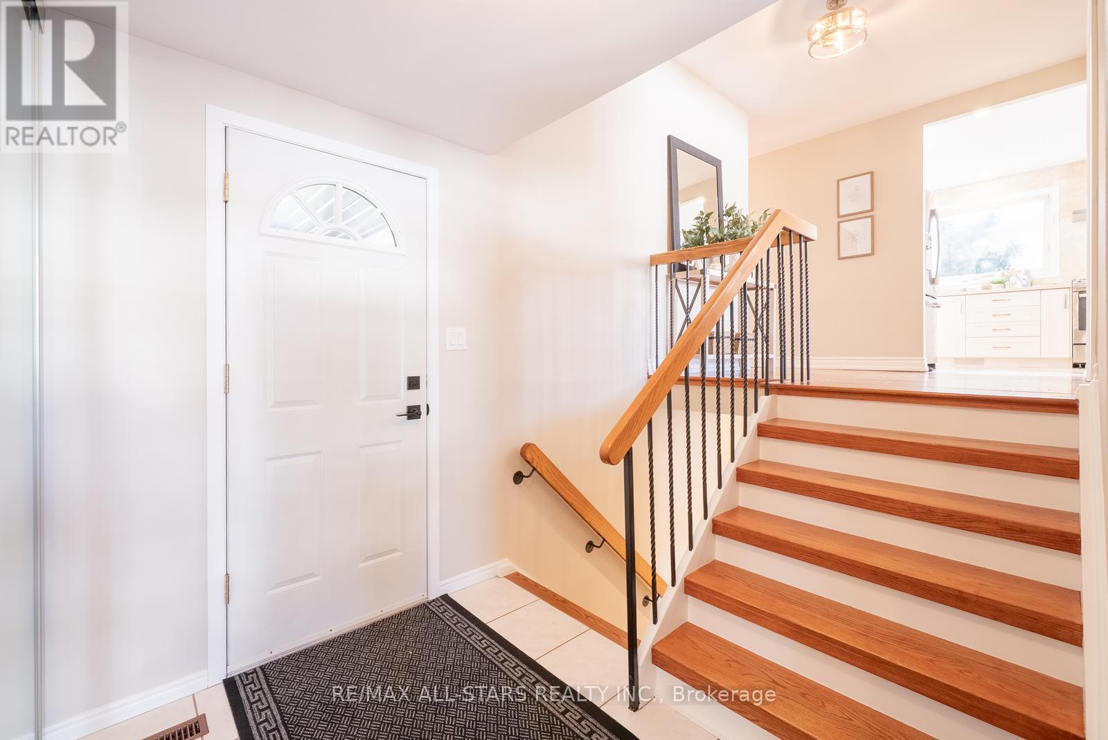 252 Blair Road, Whitchurch-Stouffville, Ontario  L4A 5Z6 - Photo 8 - N12655110