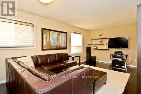 5745 Tayside Crescent, Mississauga, Ontario  L5M 5J4 - Photo 2 - W12655100