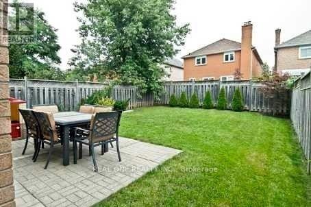 5745 Tayside Crescent, Mississauga, Ontario  L5M 5J4 - Photo 8 - W12655100