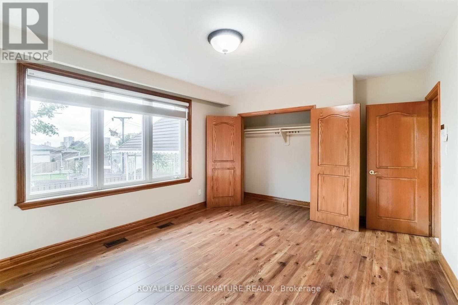 138 Derrydown Road, Toronto, Ontario  M3J 1R8 - Photo 10 - W12655102