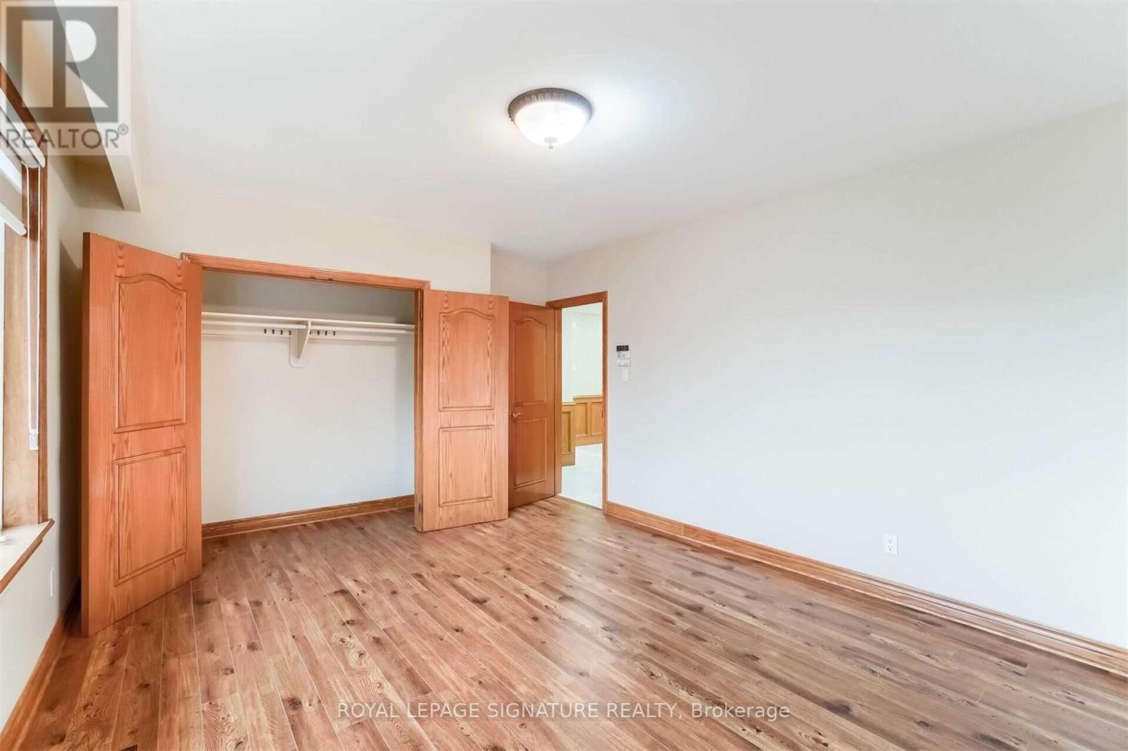 138 Derrydown Road, Toronto, Ontario  M3J 1R8 - Photo 12 - W12655102