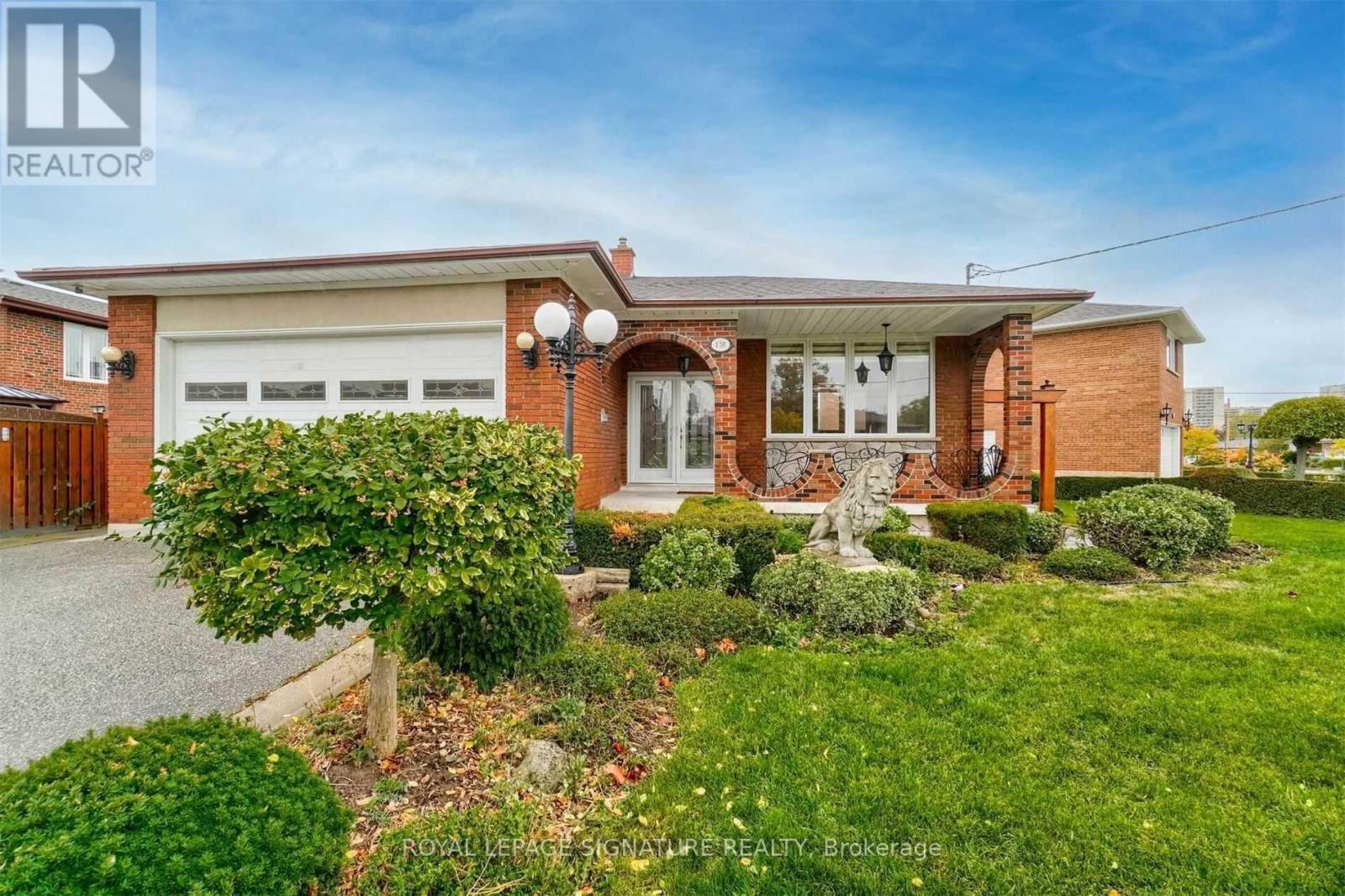 138 Derrydown Road, Toronto, Ontario  M3J 1R8 - Photo 18 - W12655102